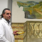 Alessio vor seinem Demonstationsbild